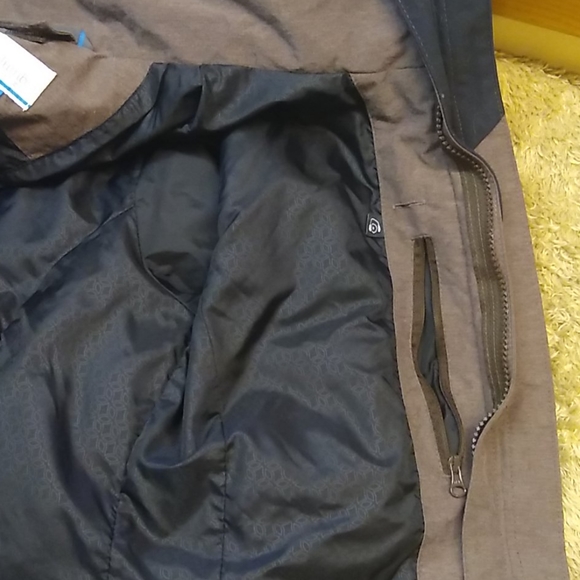 Columbia Waterproof Jacket - women's small - Picture 6 of 7